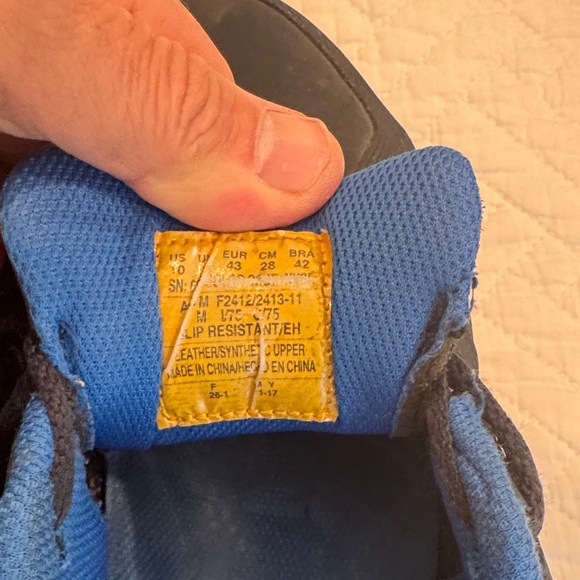 Skechers Men's Black and Blue work sneakers with alloy toe ( safety shoes ) - Picture 5 of 6